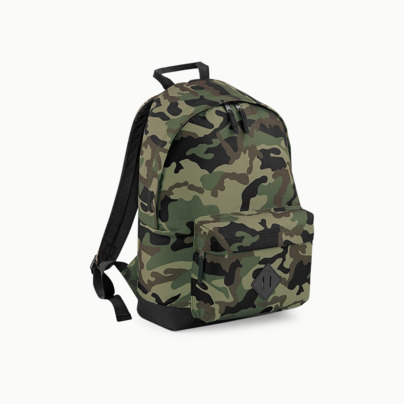 Kamouflagemönstrade ryggsäckar med brodyr eller tryck