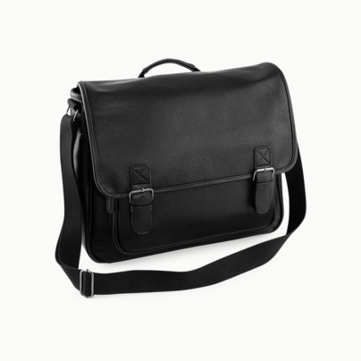 Messengerbagar i konstläder med reklamtryck