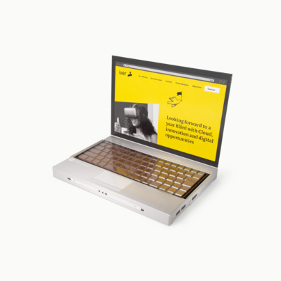 Laptop av choklad med eget tryck
